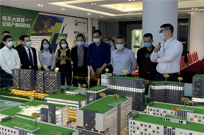 参政议政 ｜ 区政协召开“工改工”专题协商座谈会暨开展“委员进企业”活动