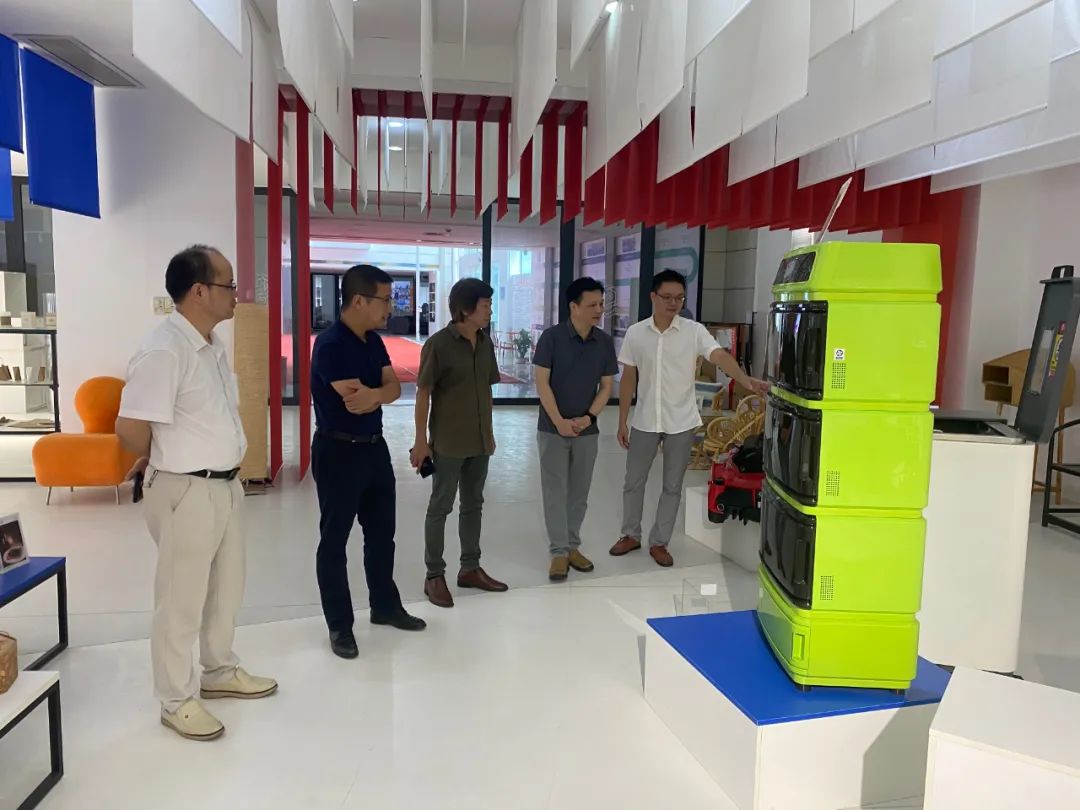调研活动 ｜ 许桂钦常委调研新阶联会员单位汕头市工业设计中心